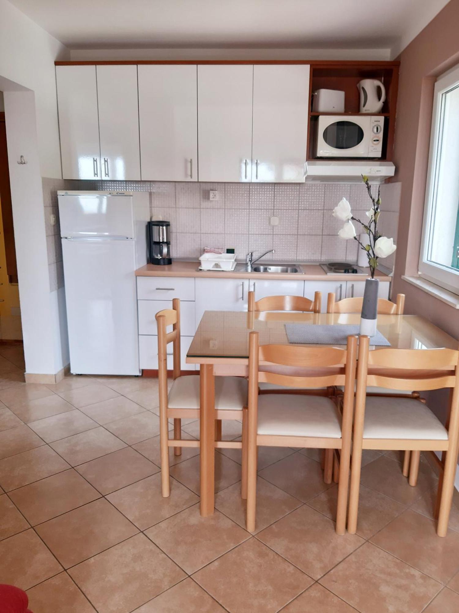 Vila Maslina Apartments Mit Pool Und Garten Nahe Am Strand Tučepi Zimmer foto